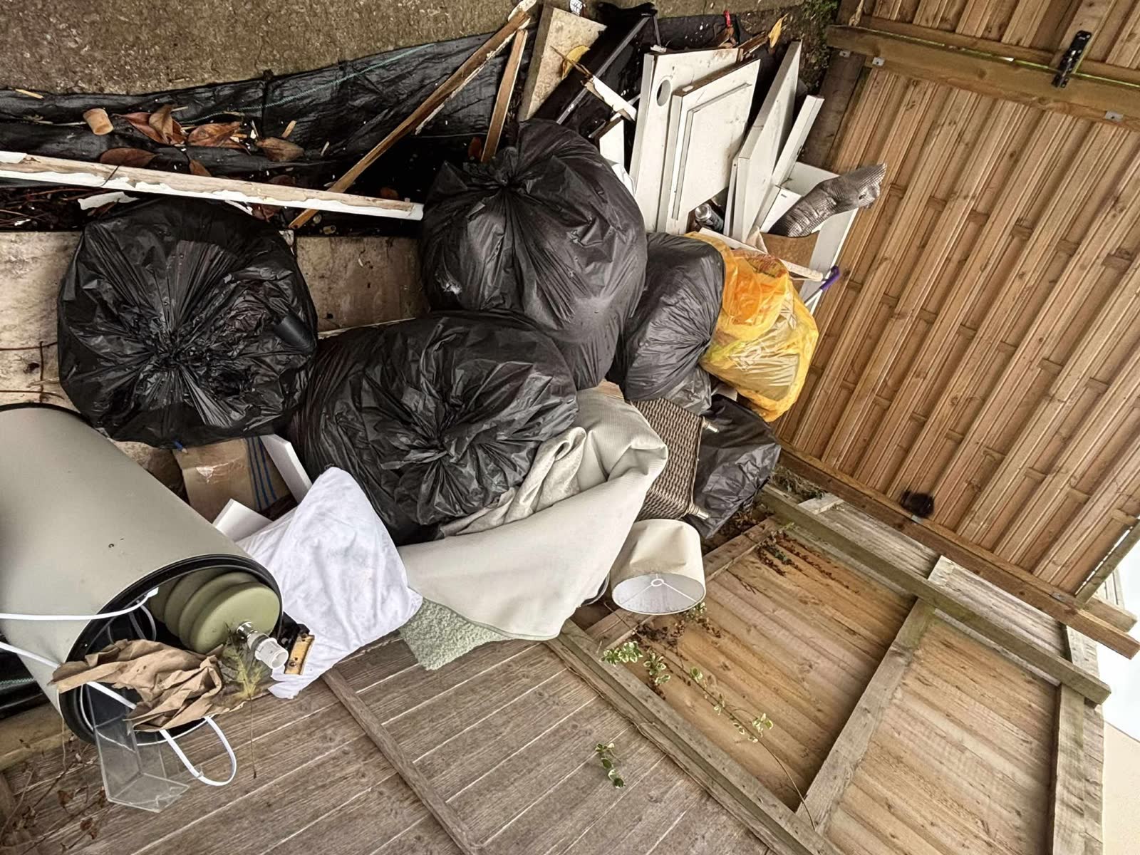 Multi-Area Household Waste Clearance in Bath project photo 1