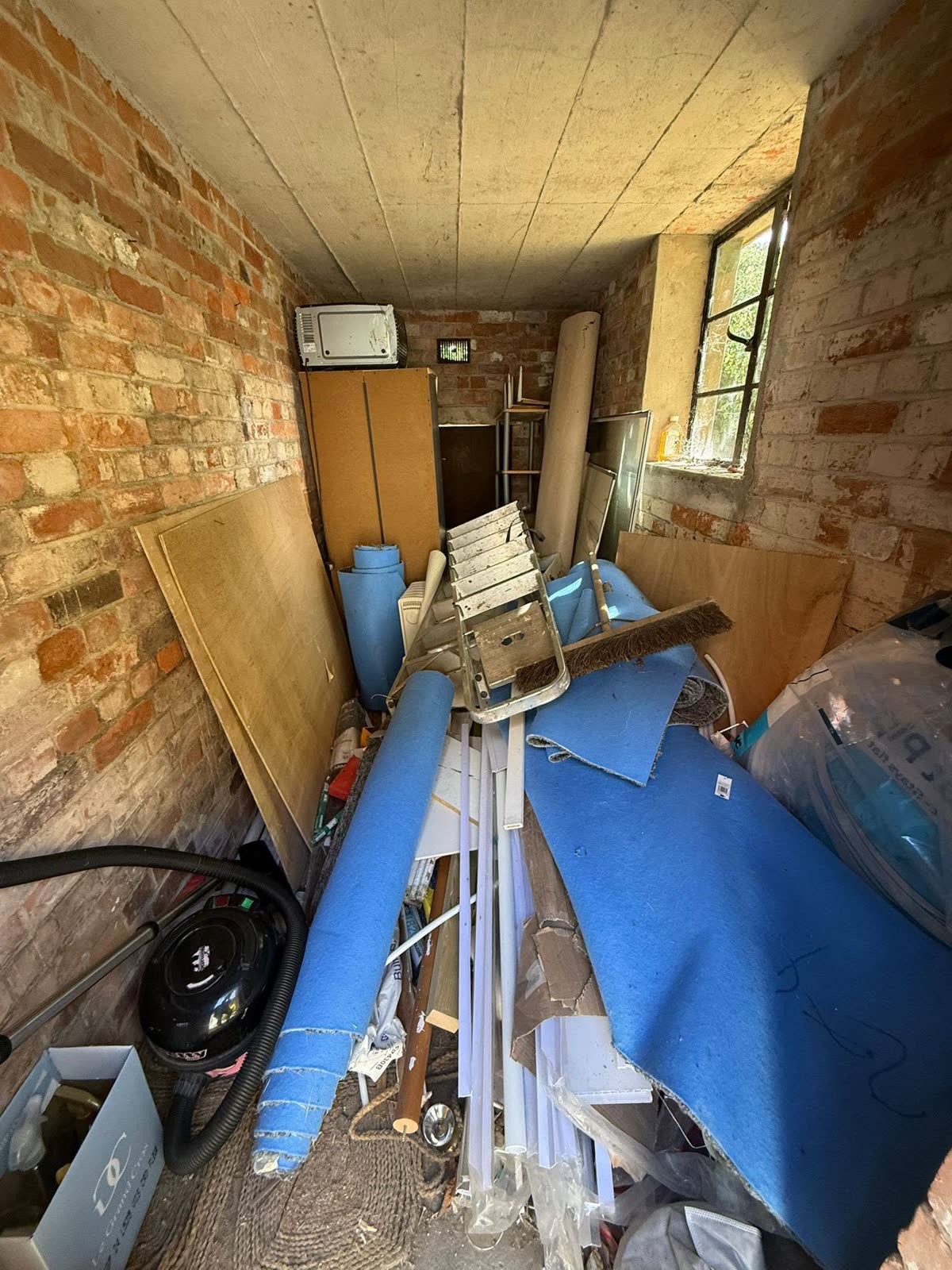 Estate-Agent Property and Bin-Store Clearance project photo 5