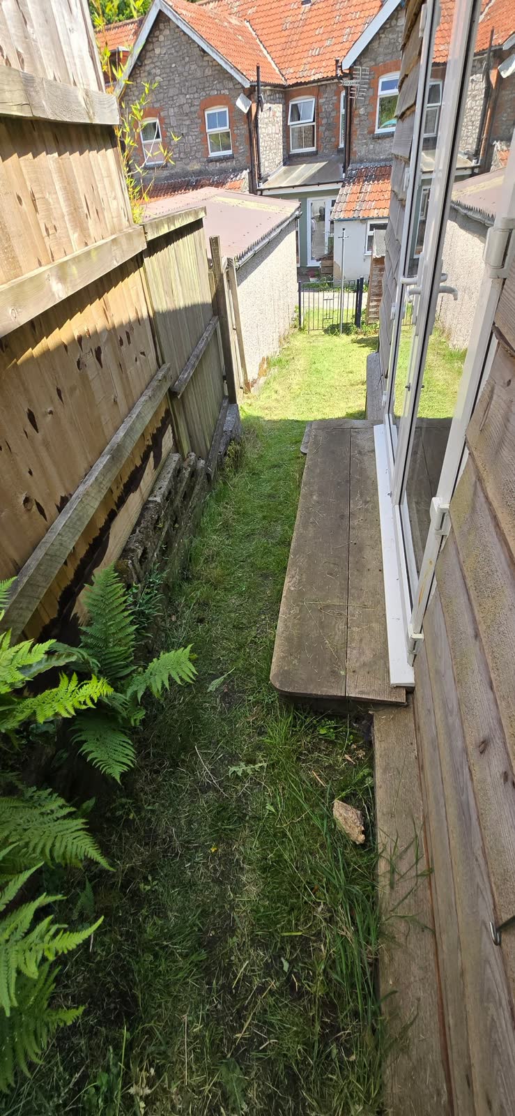 Lawn Mowing with Garden Waste Removal project photo 8