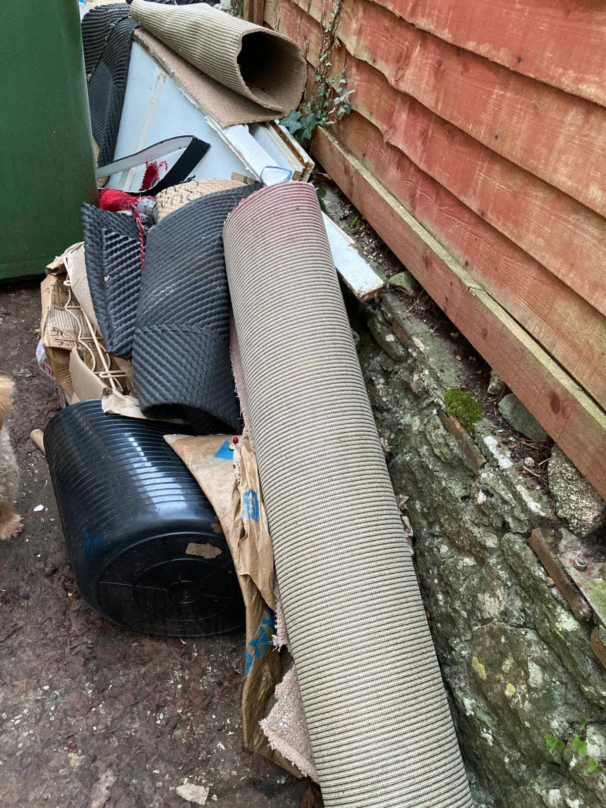 Post-Christmas Household Waste Clearance project photo 3