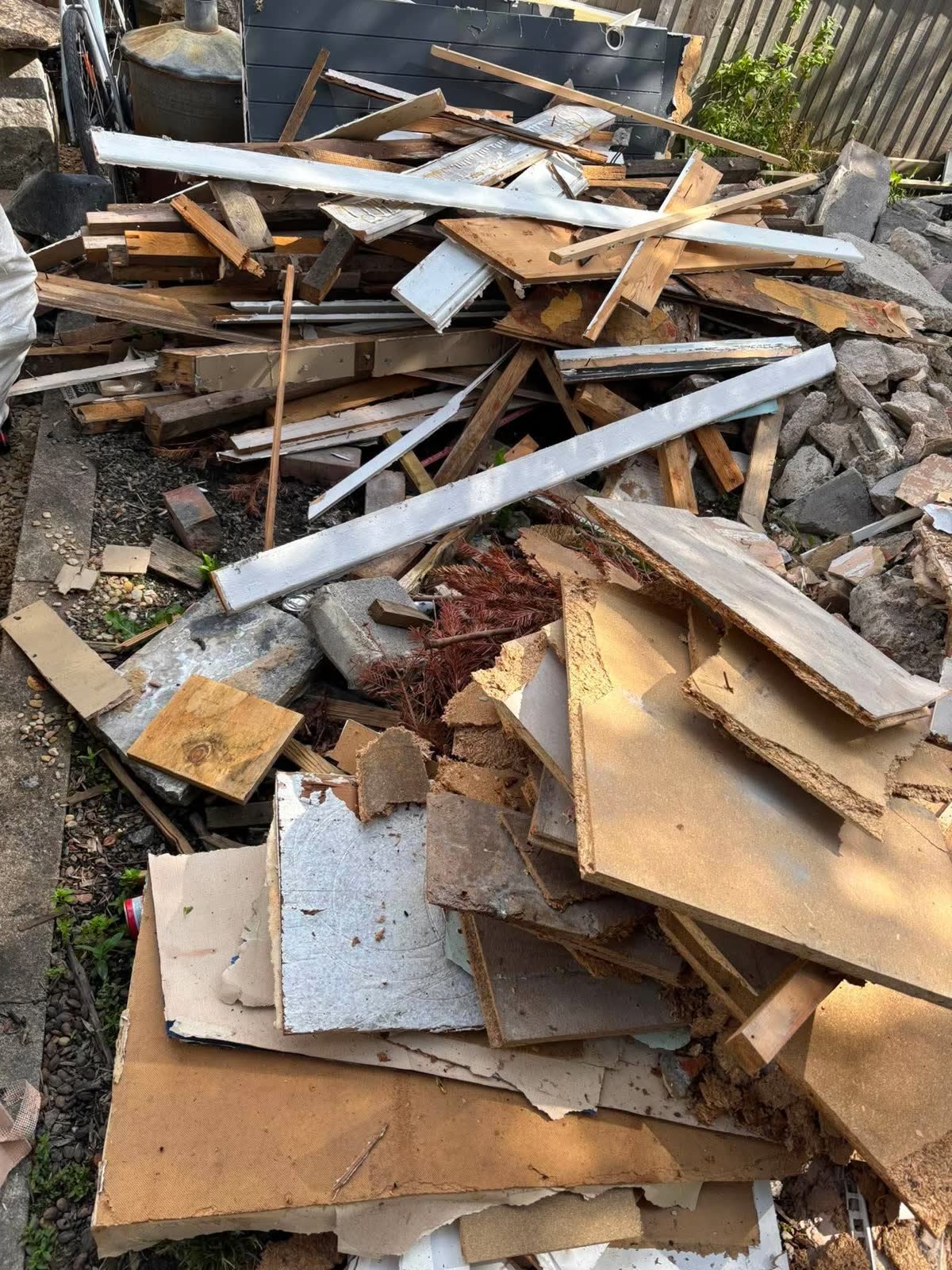Plasterboard and Timber Renovation Waste Clearance project photo 3