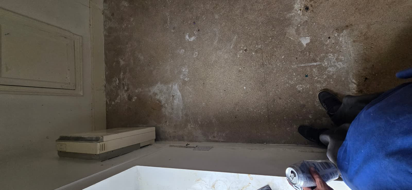Warminster Full Flat Clearance project photo 18
