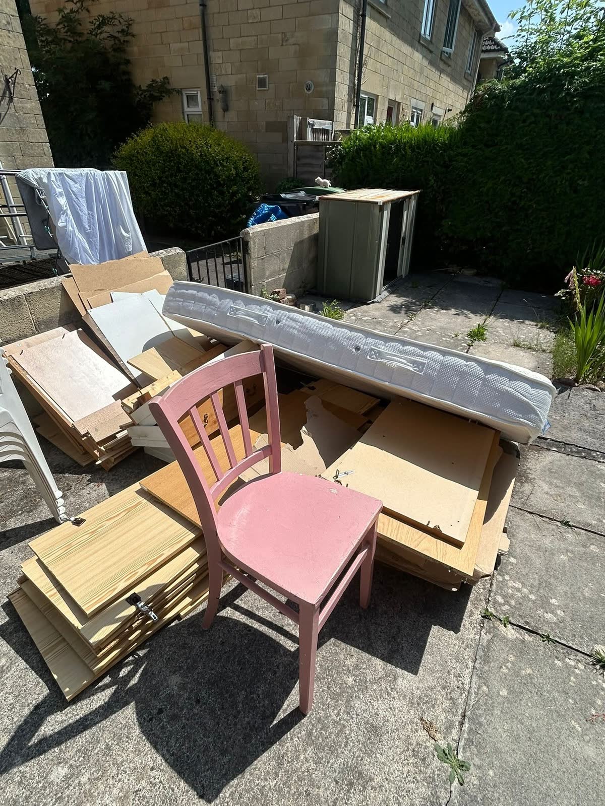 Small Household Removal and Loading Job project photo 1